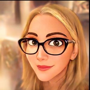 Meet your Posher, Christine